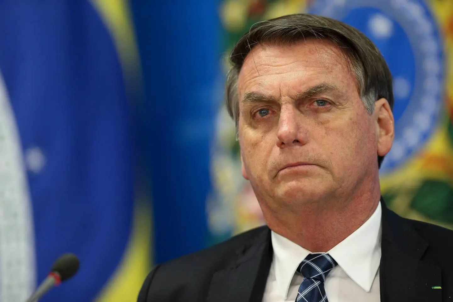 PF revela plano de golpe de Bolsonaro, incluindo tentativas de assassinato, monitoramento de Lula e tanques prontos para ação.