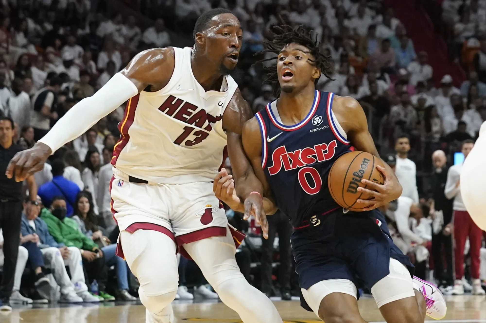 NBA hoje (18/11/2024): Confira horários e onde assistir aos jogos ao vivo, incluindo Philadelphia 76ers x Miami Heat.